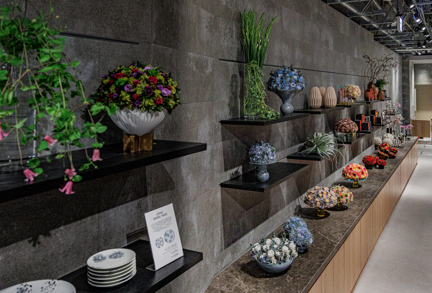 Nicolai Bergmann Flowers & Design・NOMU が東京・麻布台ヒルズにオープン！｜Nicolai Bergmann